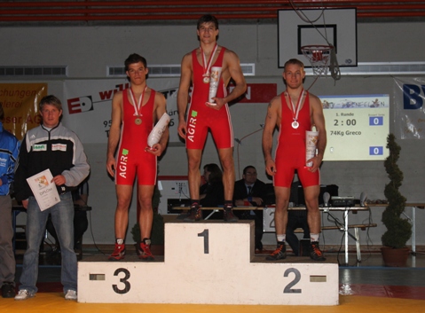 66 kg 66 kg