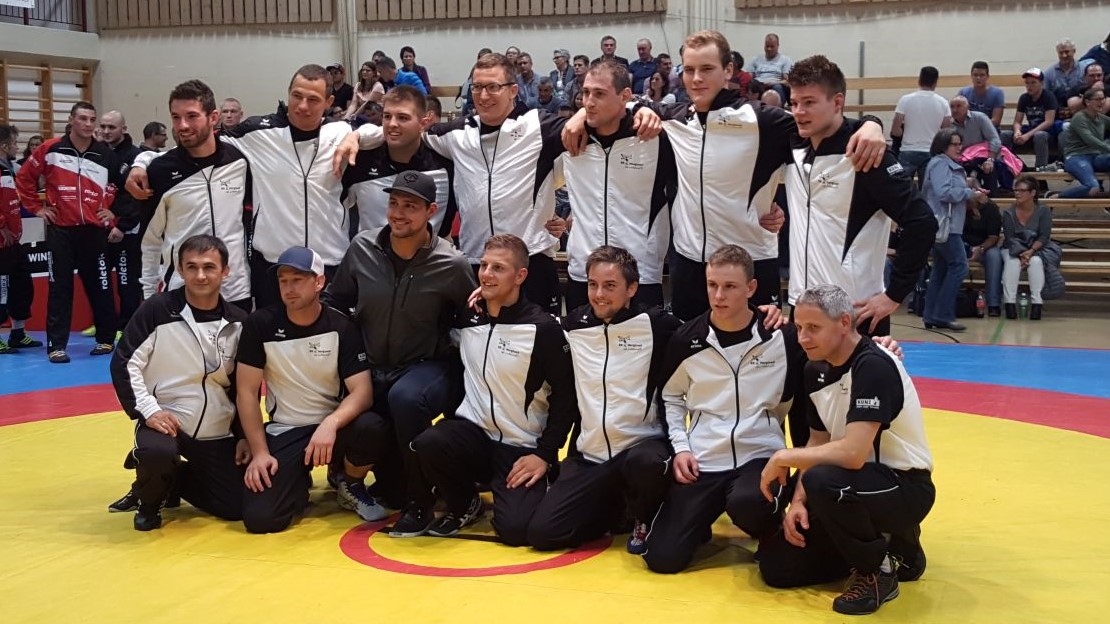 Napfringer mit NHL Superstar Nino Niederreiter